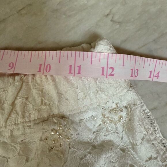 Abercrombie & Fitch Women's Jewel-embellished Lace Shorts size S - Picture 2 of 4